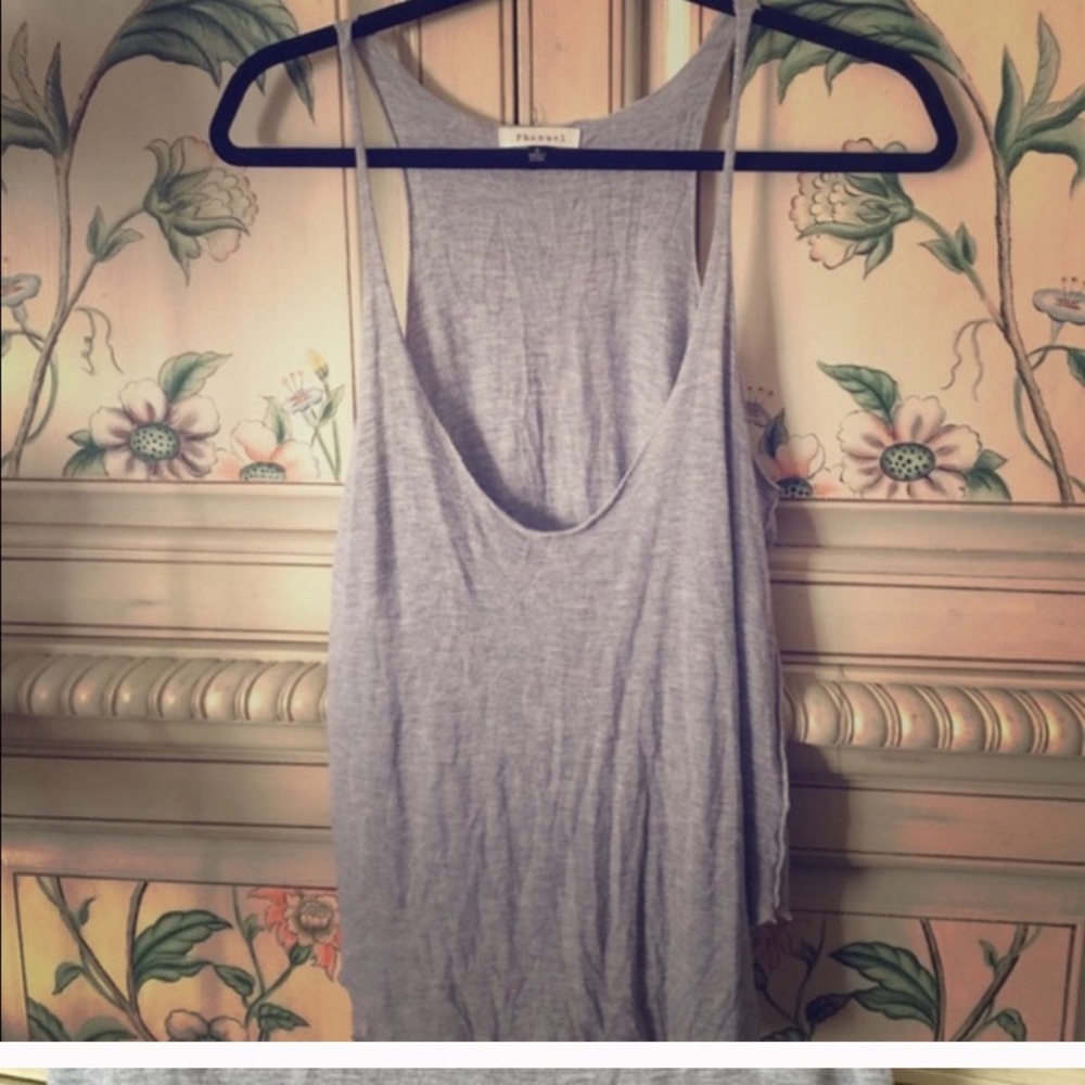 Gray tank top